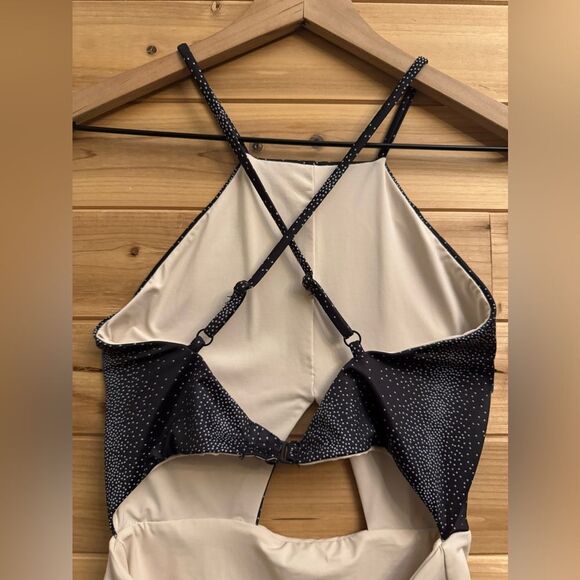 Tavik Size XSmall Lela One Piece Keyhole Halter Swimsuit - Picture 3 of 12